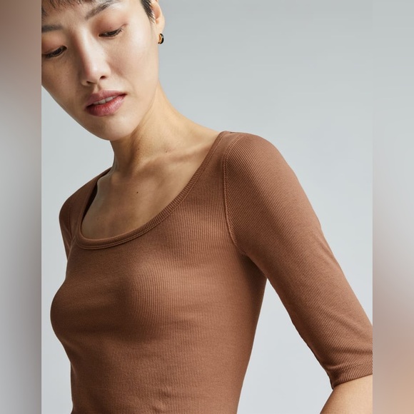 Everlane The Pima Micro-Rib Scoop-Neck Tee - Picture 2 of 7